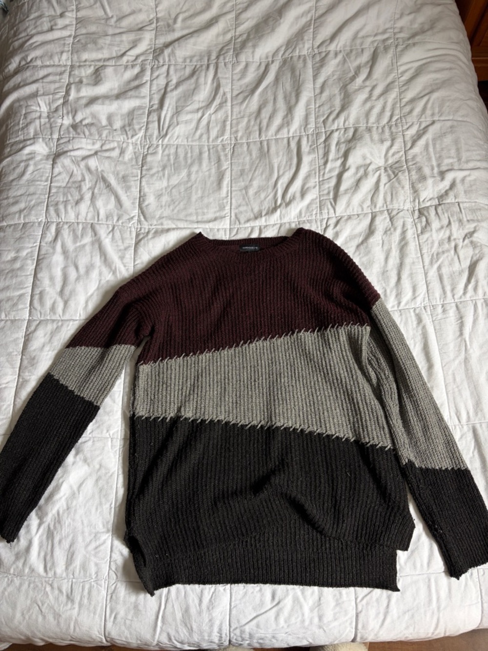 Colorblock Crewneck Sweater in Burgundy, Gray & Black